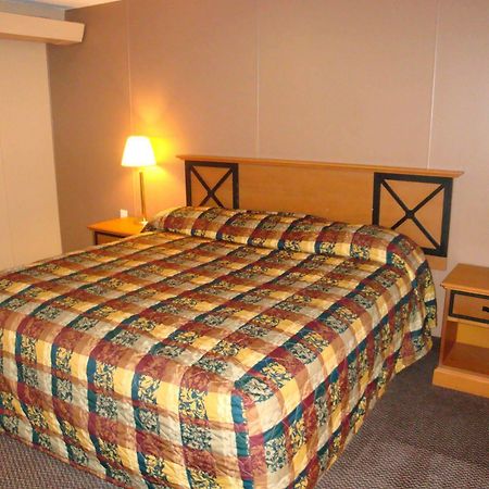 Economy Inn Green Bay Esterno foto