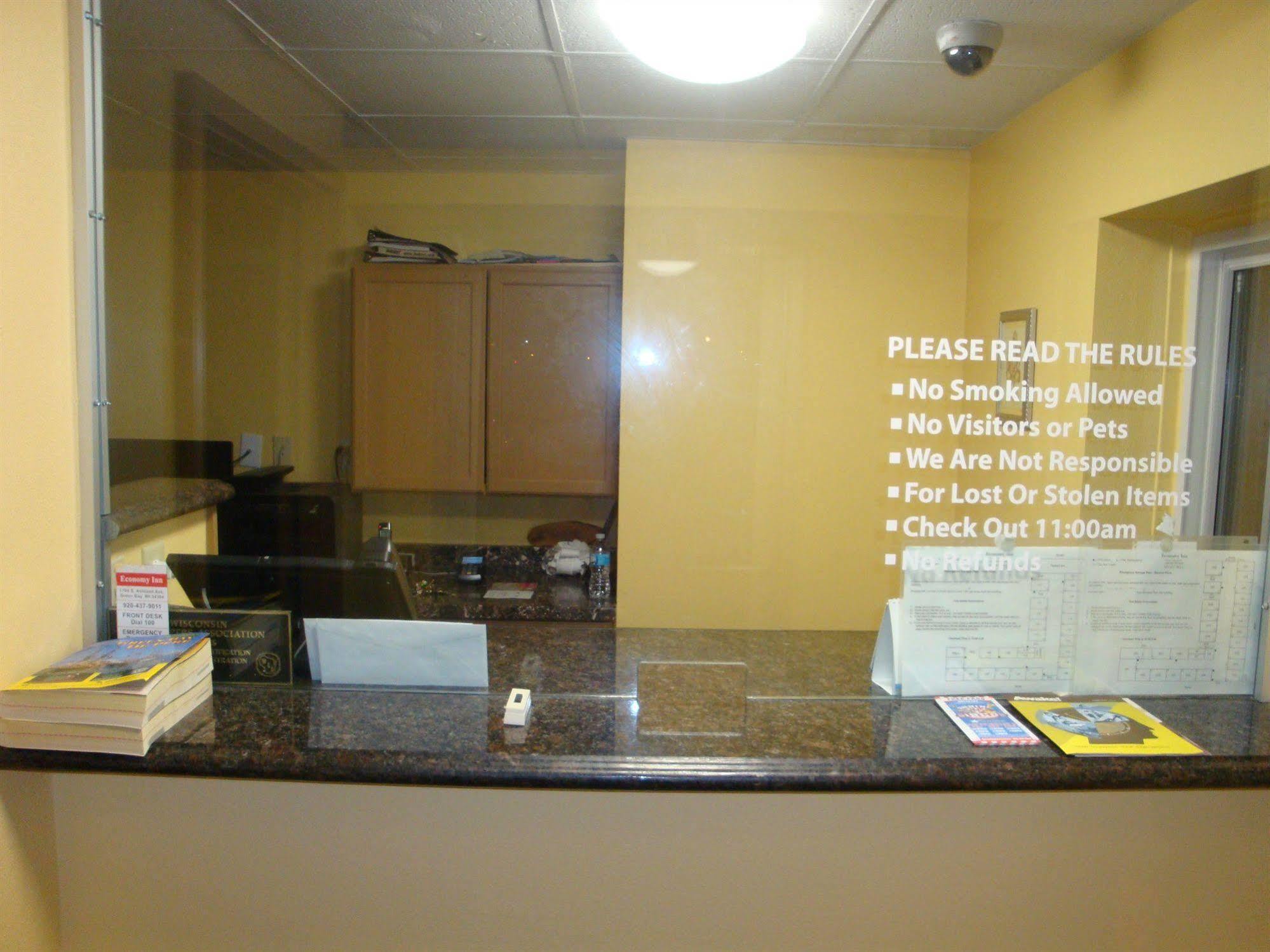 Economy Inn Green Bay Esterno foto